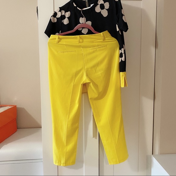 A set - Picture 3 of 3